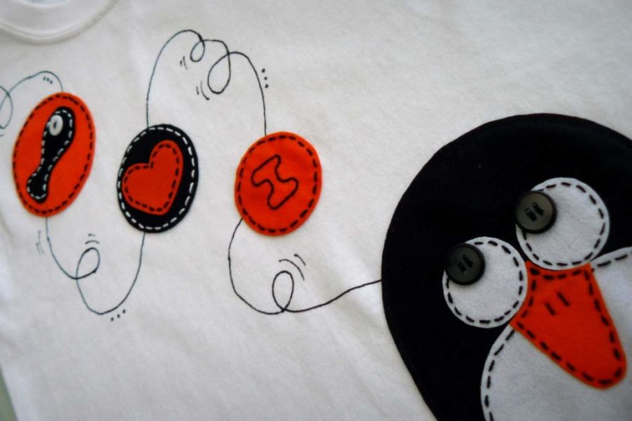 camiseta fieltro personalizada artesania hecho a mano penguin love 002