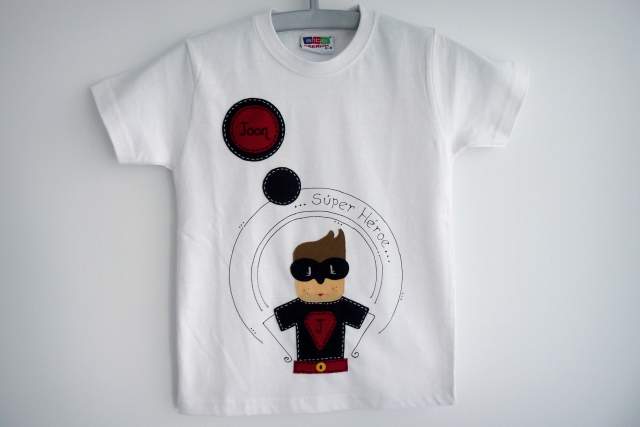 camiseta super heroe personalizada artesanal punt a punt-004