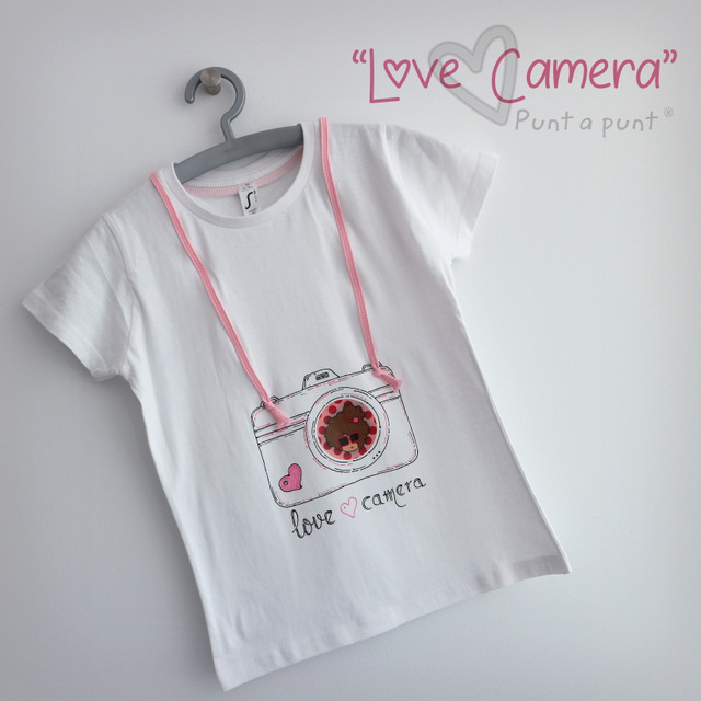 camiseta artesanal personalizada love camera punt a punt