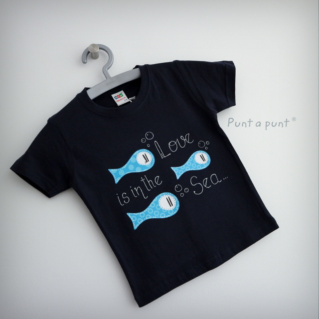 camiseta artesanal personalizada love is in the sea punt a punt-001