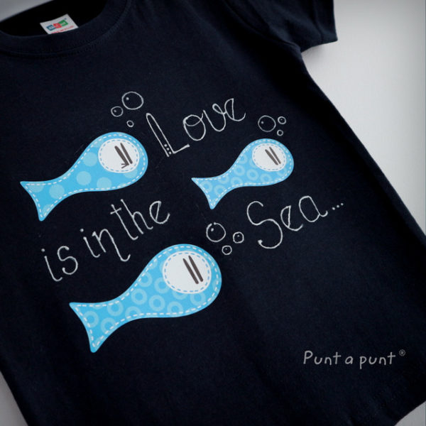 camiseta artesanal personalizada love is in the sea punt a punt-001